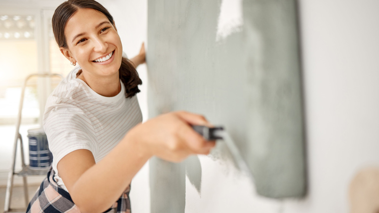 Malowanie ścian – poradnik krok po kroku dla początkujących