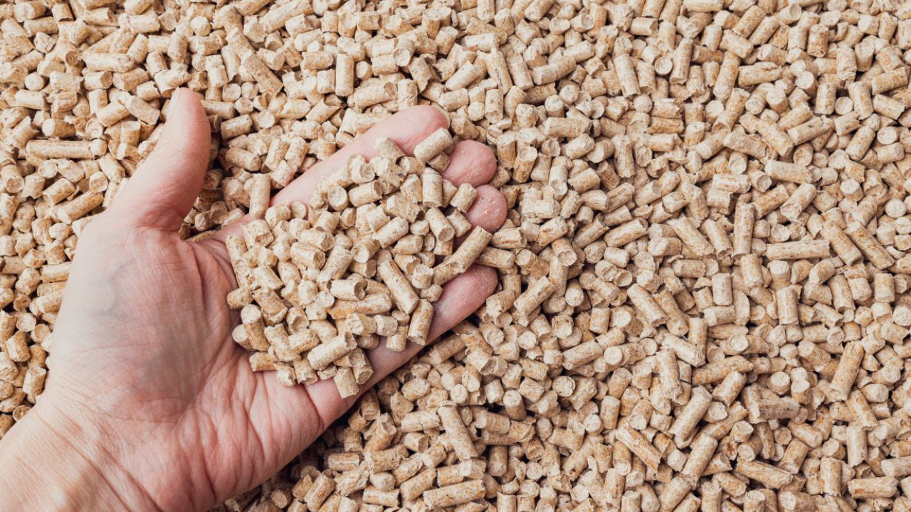 Pellet na zimę: Ile potrzeba dla domu 140 m²?