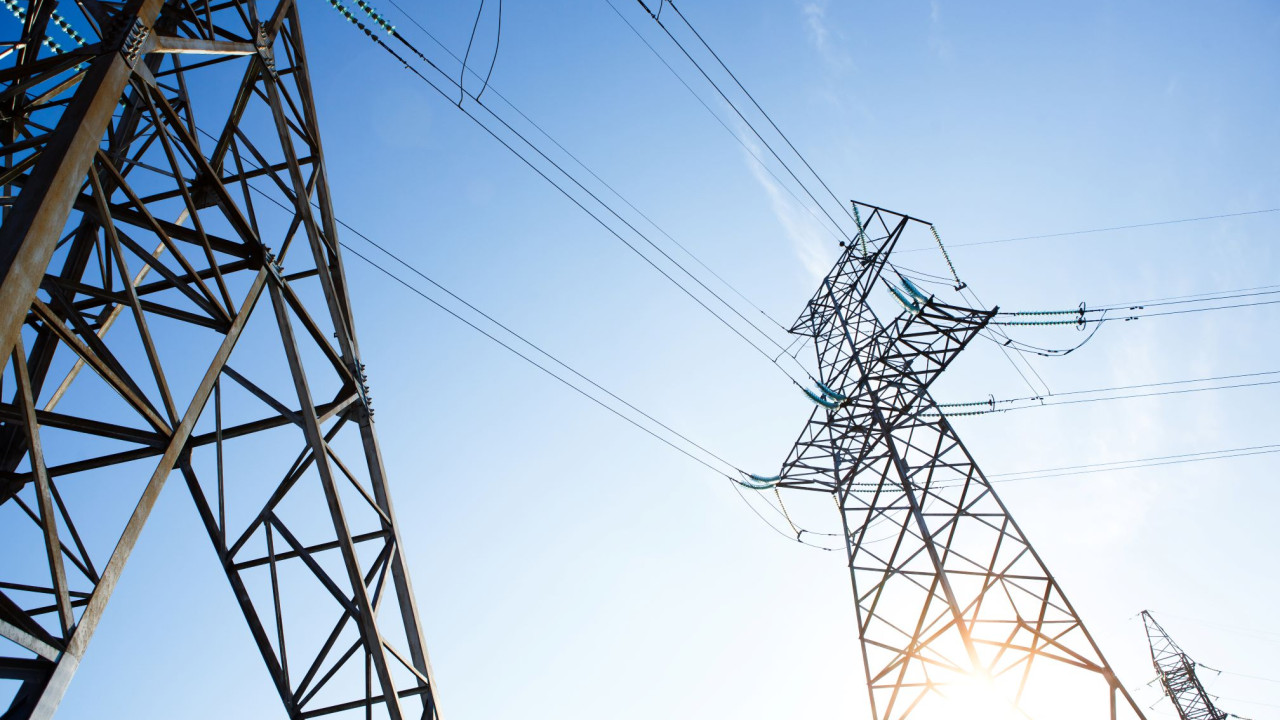 Produkcja prądu przewyższa zużycie, rachunek wynosi 2800 zł