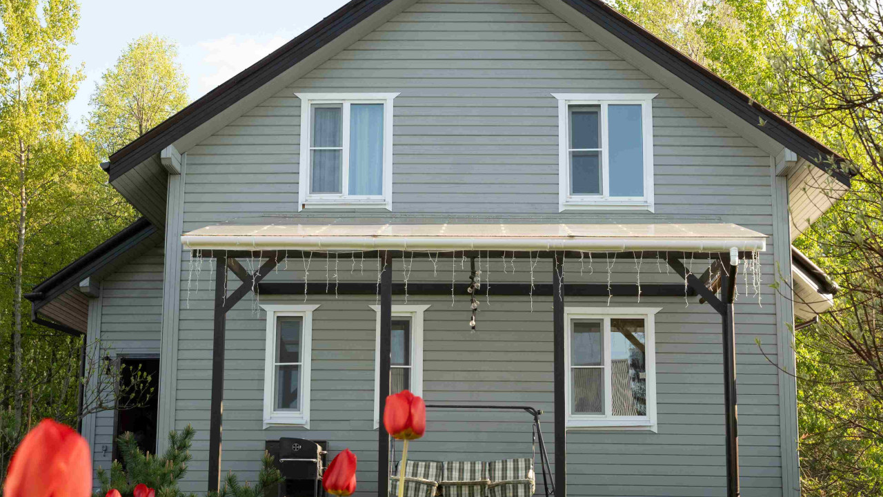 Zamienili dom z ogrodem na 56 m² w bloku – decyzja po latach