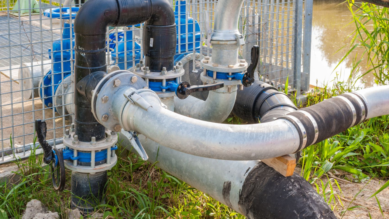 Kiedy i dlaczego warto wymienić rury w domu? Ekspert radzi