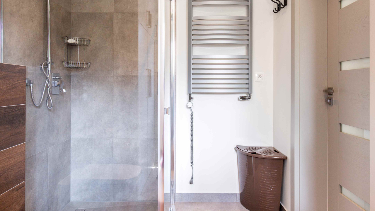 Łazienka jak po remoncie: szybka metamorfoza bez bałaganu