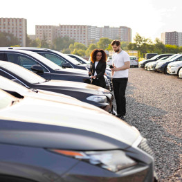 Subskrypcje w motoryzacji: Dlaczego producenci samochodów zawiedli?