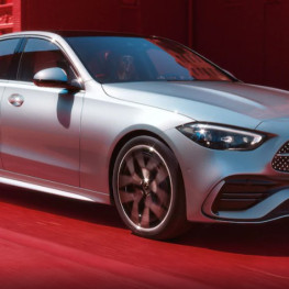 Mercedes C300e: Hybryda premium, która minimalizuje zużycie paliwa