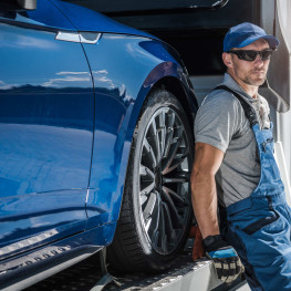 Koszt naprawy przodu auta sięga ponad 2 miliony złotych!